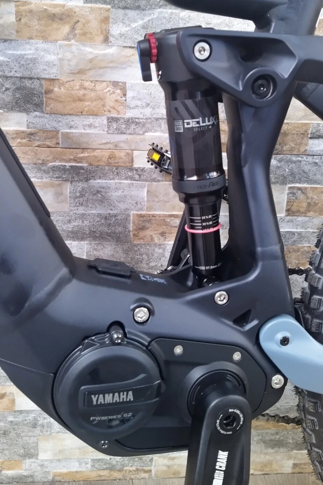 Haibike AllTrail 3 C1 2025 - celoodpružené elektrokolo pánské 29"/27,5" - 720 Wh - černá/šedá - vel. M