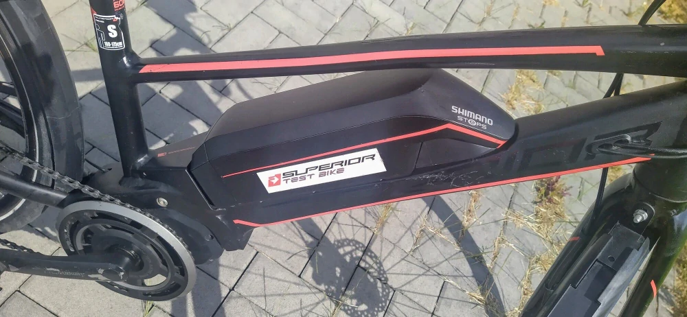 Superior eRX 590 - krosové elektrokolo 28"  - černá/červená - vel. 16" (S)