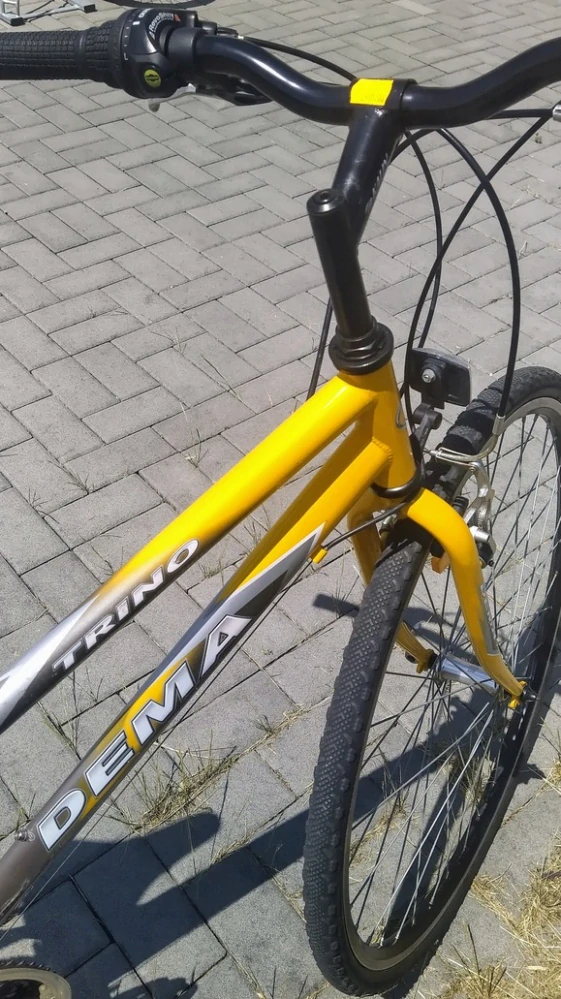 Dema Trino - krosové kolo dámské 28" - žlutá - vel. 18" (M)