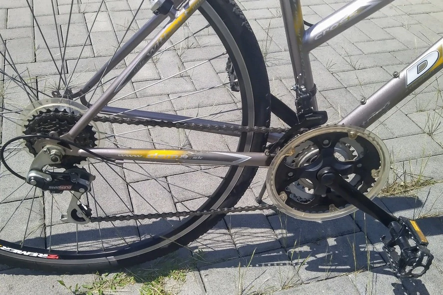 Dema Trino - krosové kolo dámské 28" - žlutá - vel. 18" (M)