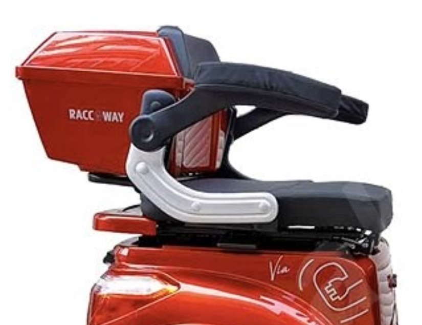 Tříkolový elektroskútr Racceway Via - 720 Wh - vínový lesklý 