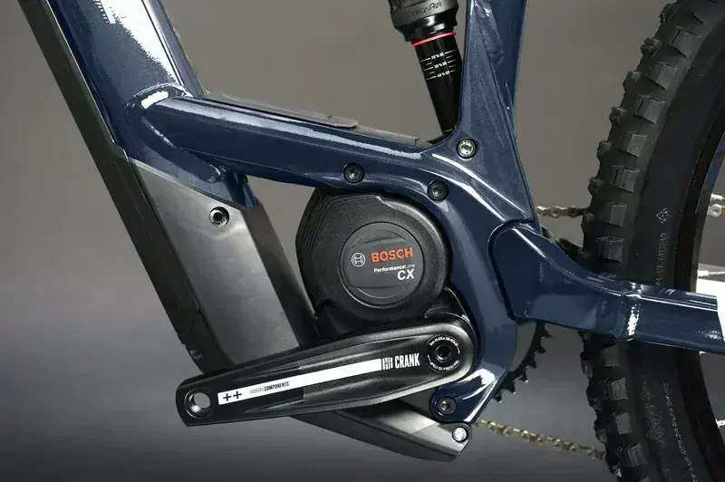 Haibike AllMtn 4 2025 - horské elektrokolo celoodpružené 29"/27,5"- 800 Wh - šedá/červená - vel. XL